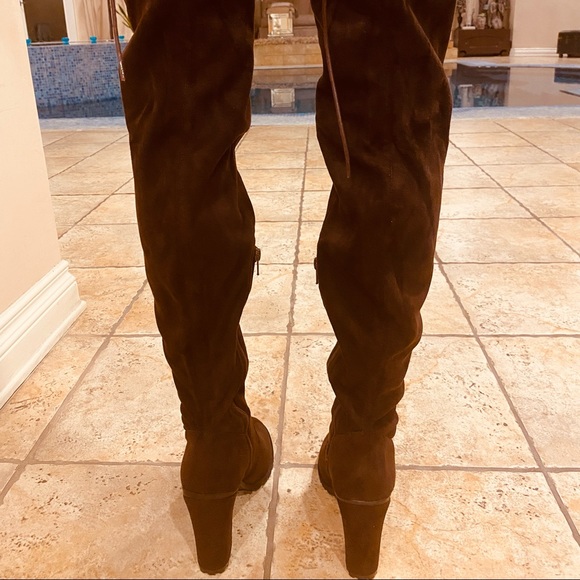 BROWN SUEDE TALL LEILA STONE BRAND NEW BOOTS. Inside side zipper! - Picture 2 of 13